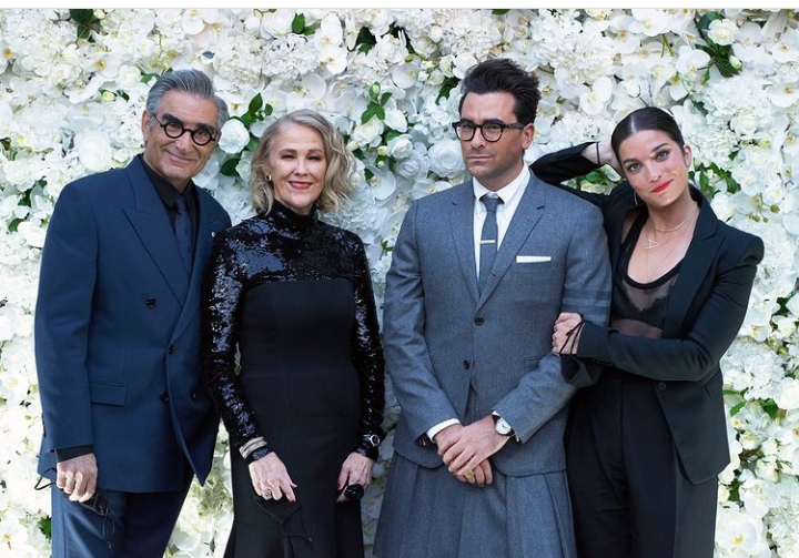 picture of the schitt's creek family 